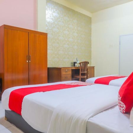 De Oranje Room Depok Buitenkant foto