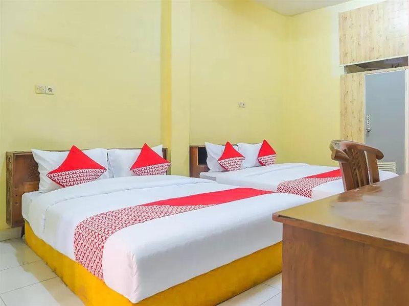 De Oranje Room Depok Buitenkant foto