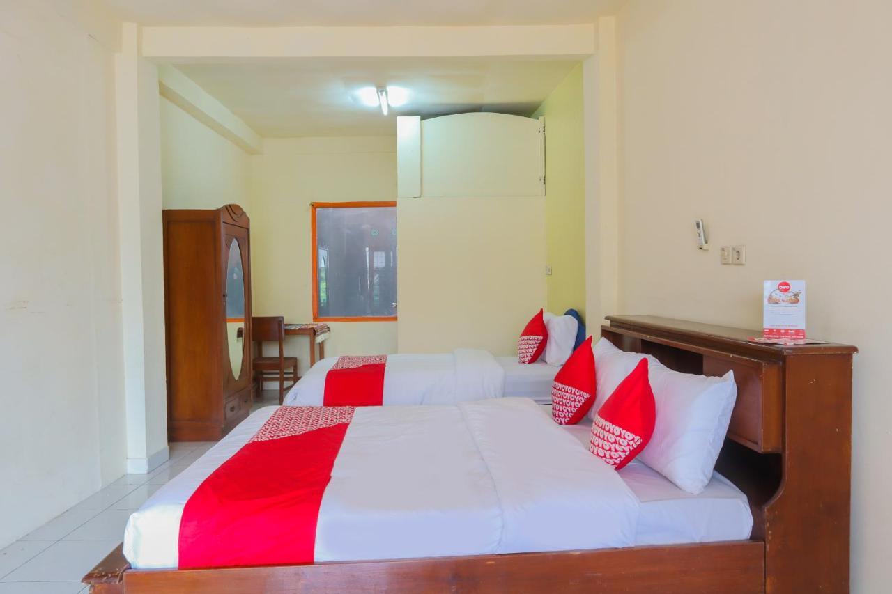 De Oranje Room Depok Buitenkant foto
